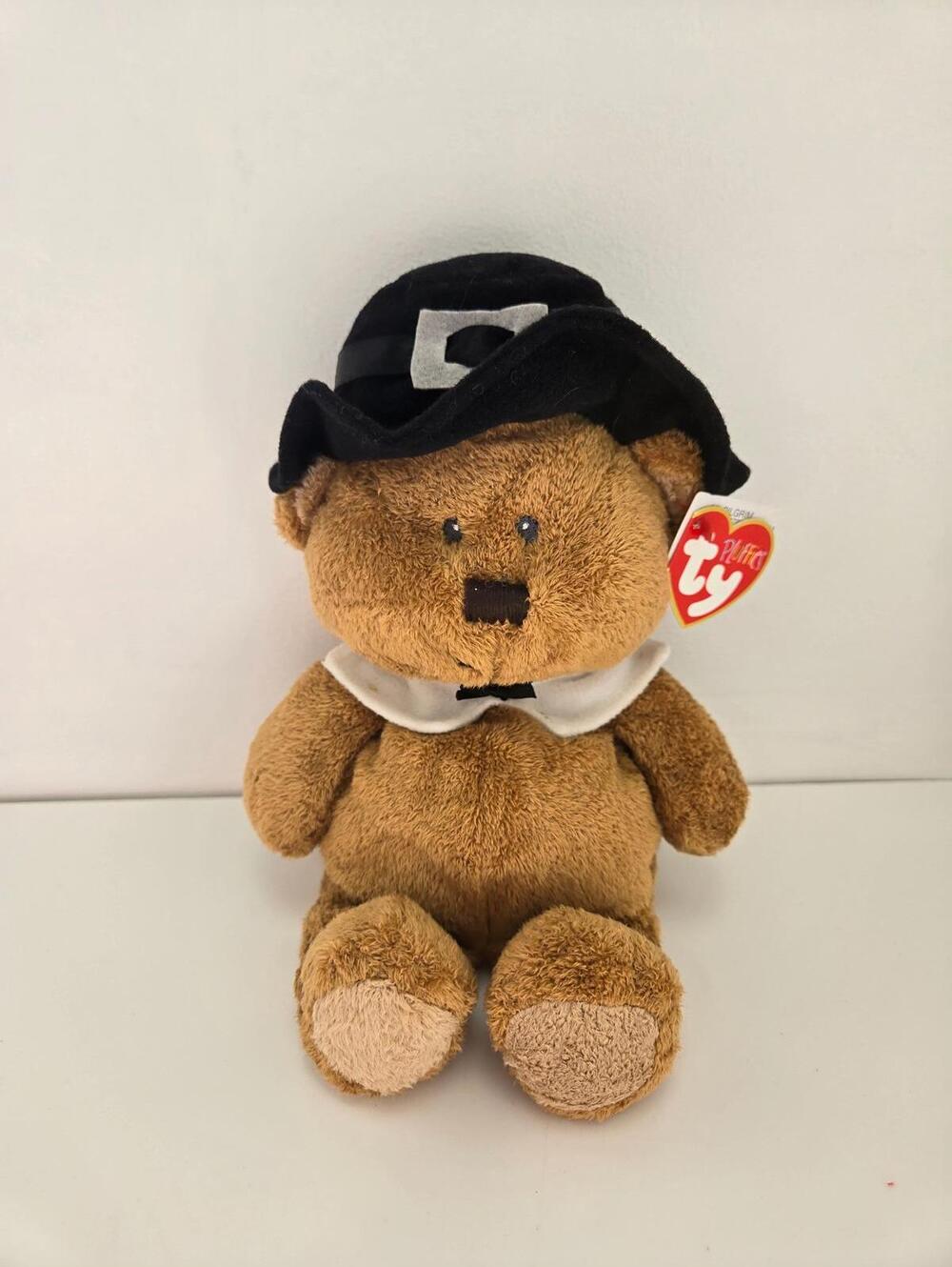 Ty Pluffies “Lil' Pilgrim” the Bear - Barnes and Noble Exclusive (10 inch)
